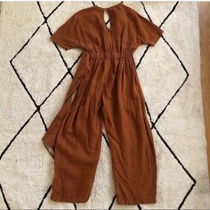 ❌SOLD❌ BLACK CRANE V NECK JUMPER IN RUST